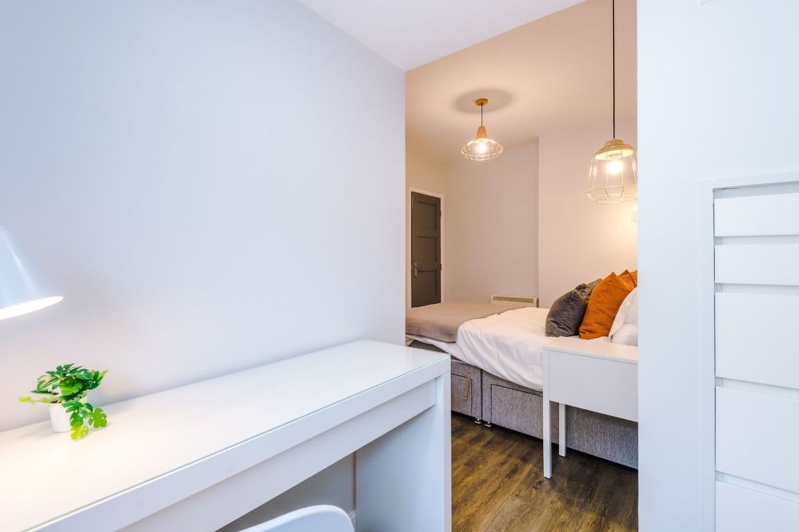 Flat 2, 44 Burdon Terrace