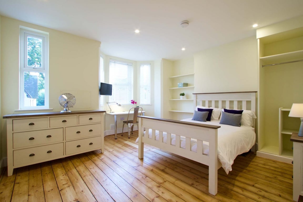 30 Newstead Grove