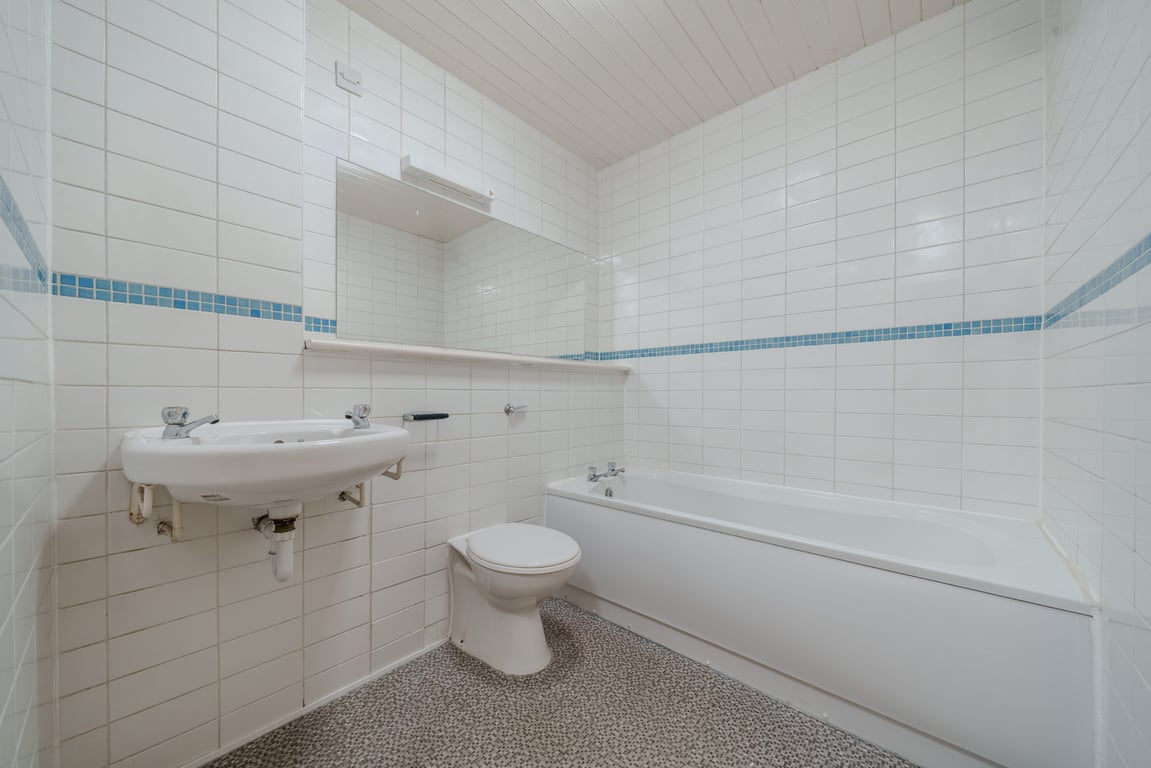 Flat 3, Mayfair Court
