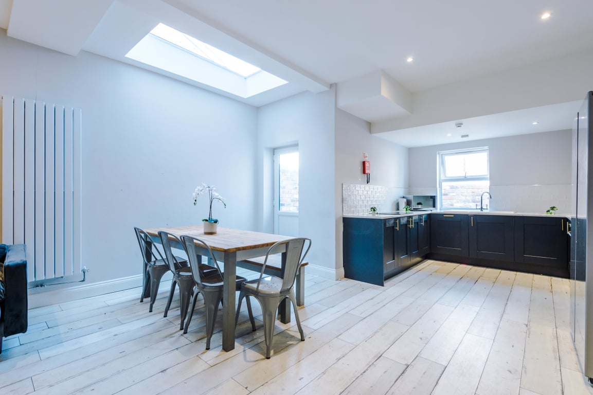 86 Woodcroft Road