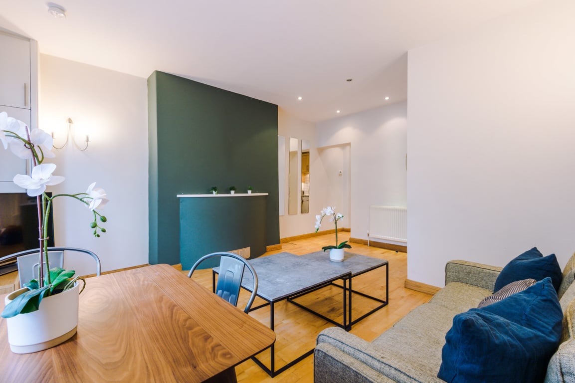 Flat 1, 2 Osborne Avenue