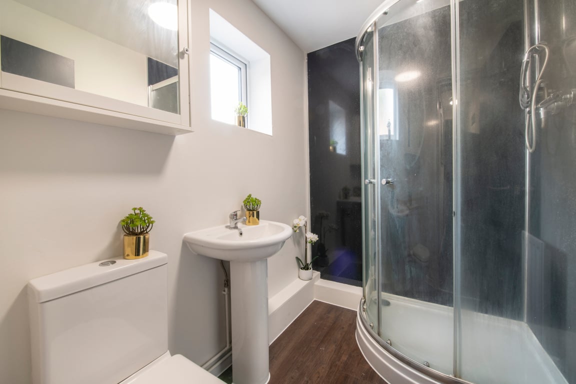 Flat 2, 4 Rob Roy House