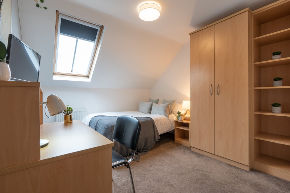 Flat 5, Hope Court