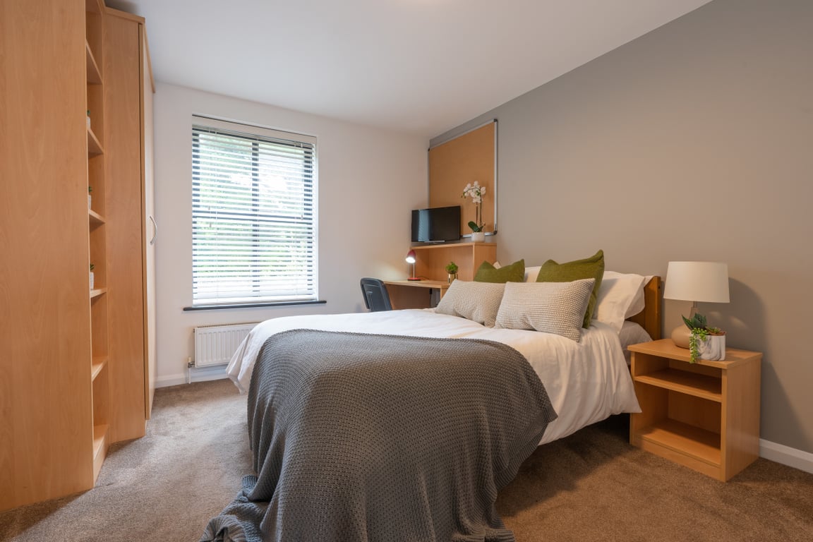 Flat 4, Hope Court