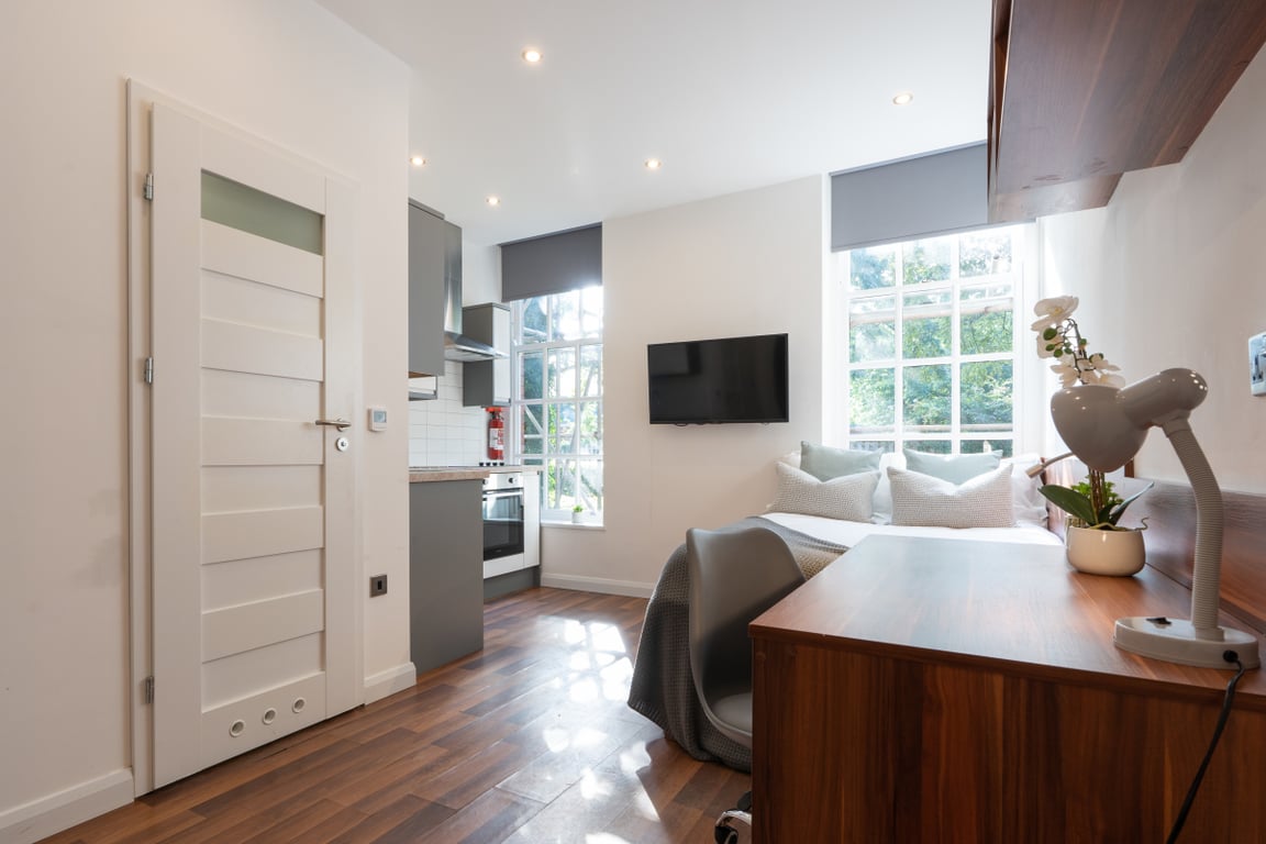 Studio 8, A Jesmond View