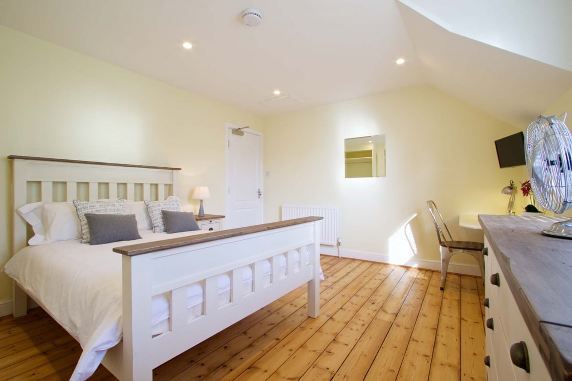 30 Newstead Grove