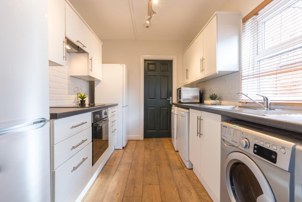 11 Balfour Road