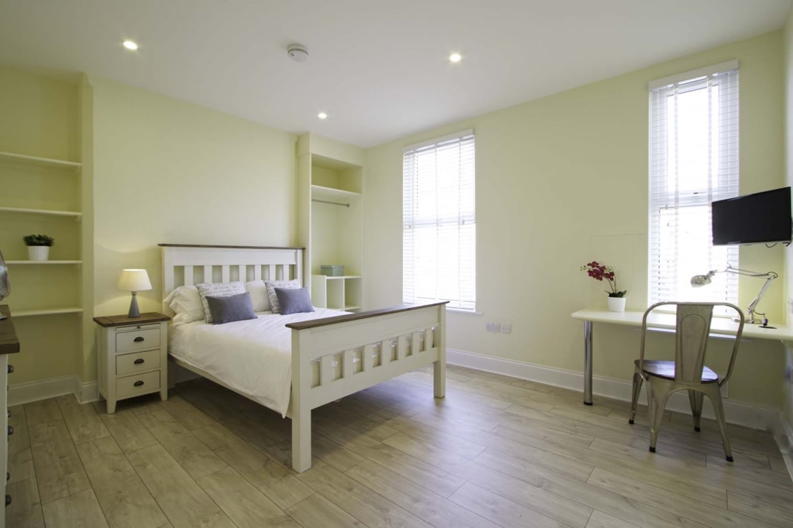 5 Newstead Grove