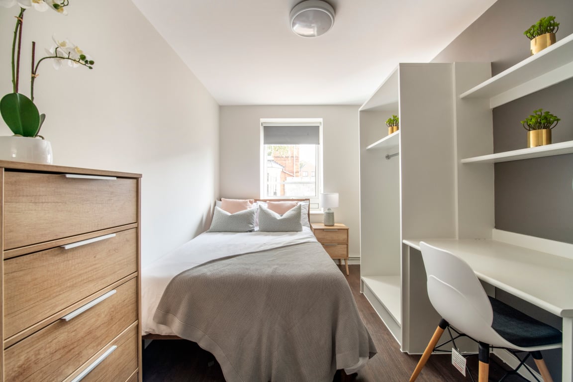 Flat 2, 4 Rob Roy House