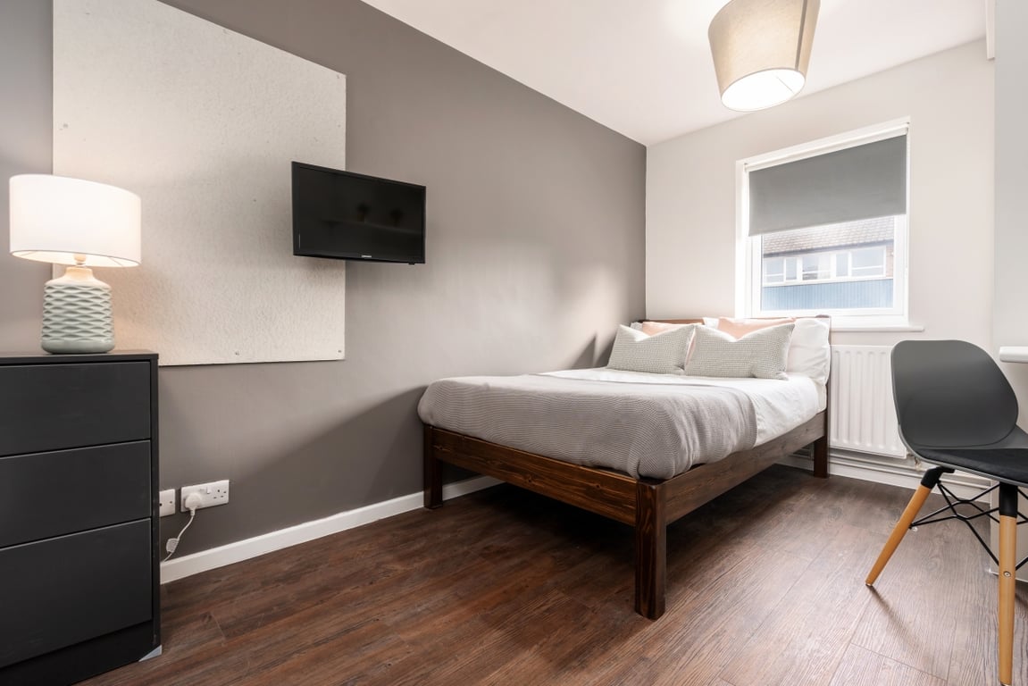 Flat 2, 28 Church Street