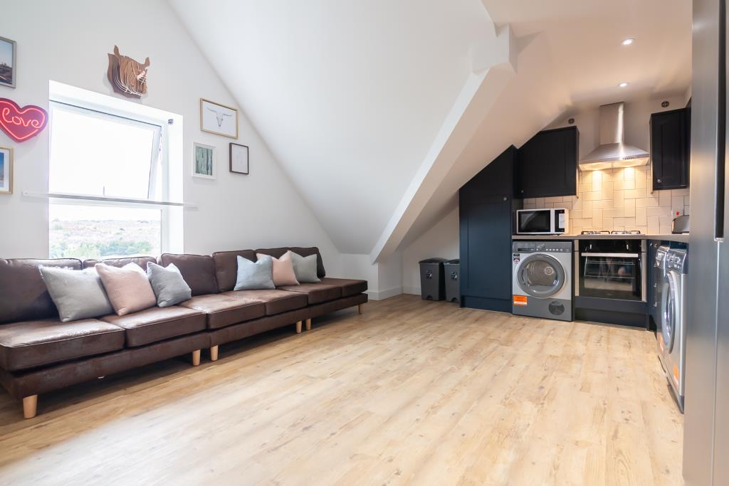 Flat 7, 42 Bankfield Road