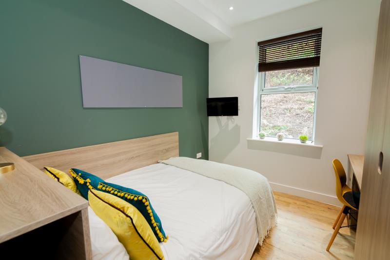 Flat 4, 42 Bankfield Road