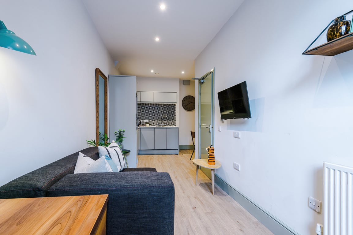Flat 6, 1 Rodney Street