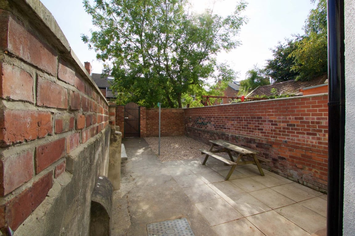 7 Newstead Grove