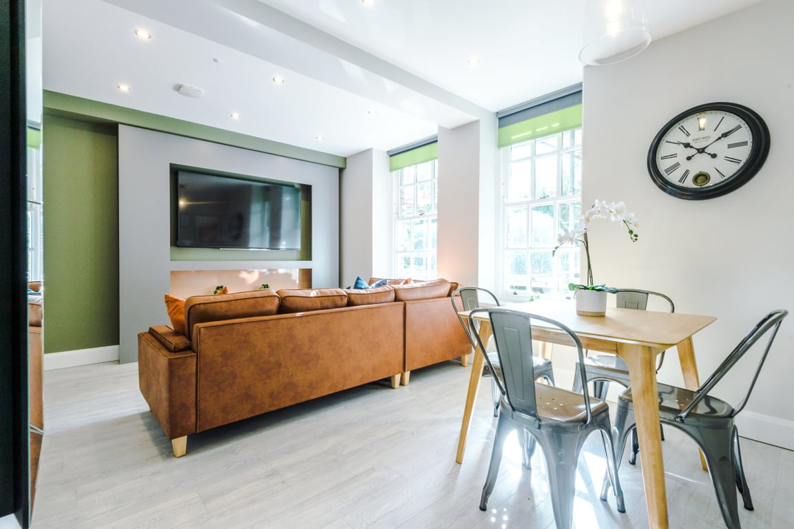 Flat 5, A Jesmond View