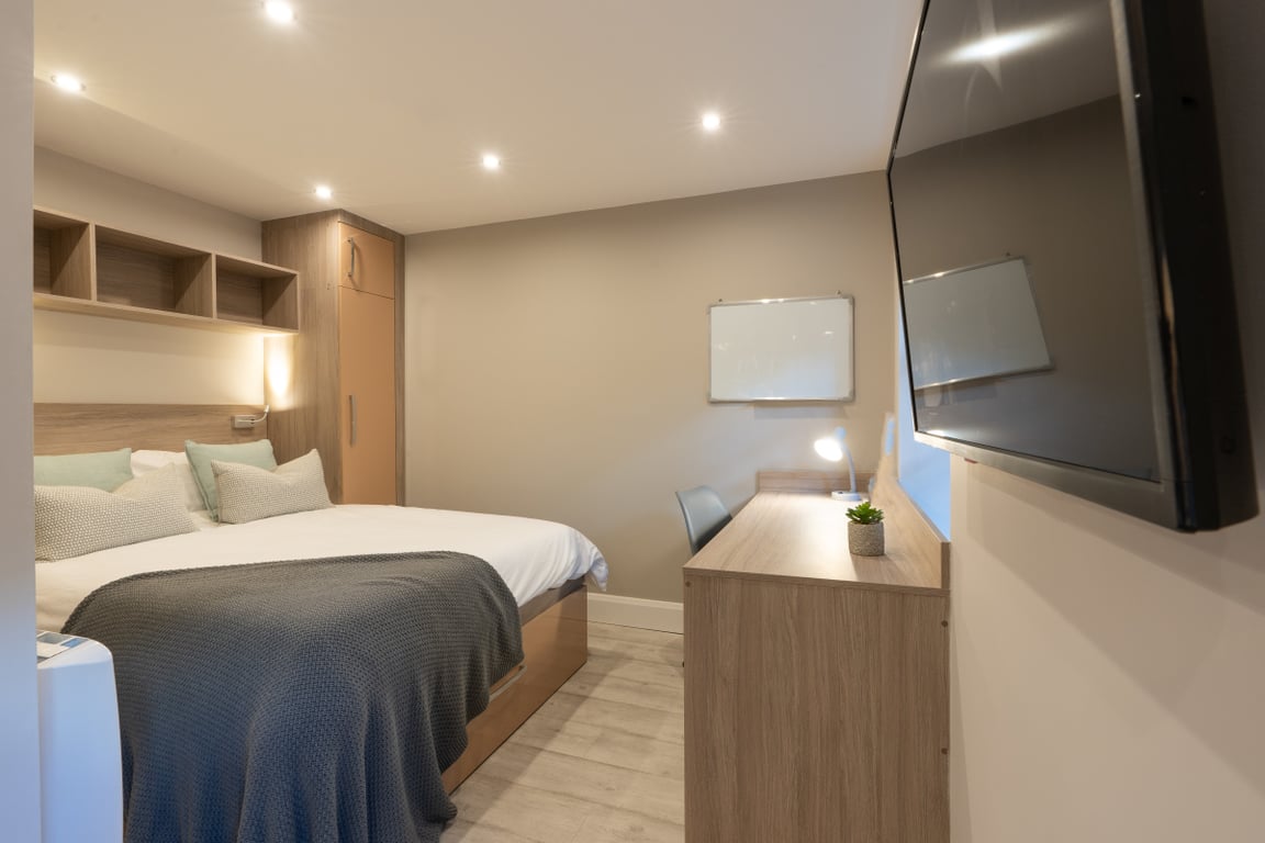 Studio 4, A Jesmond View