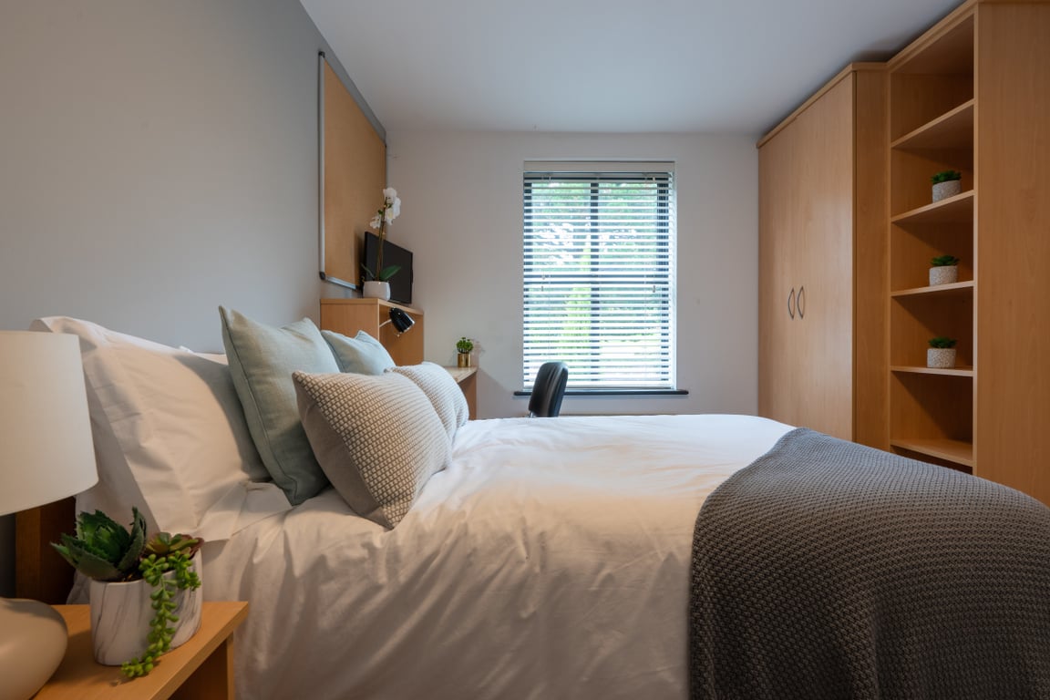 Flat 4, Hope Court