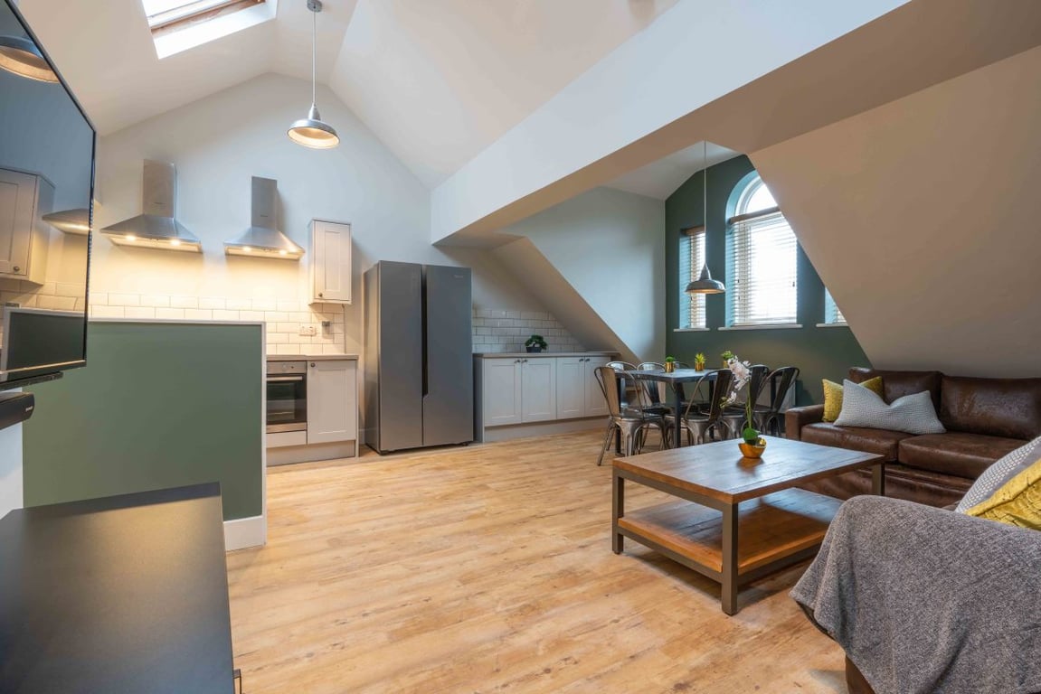 Flat 2, 126 Walter Road