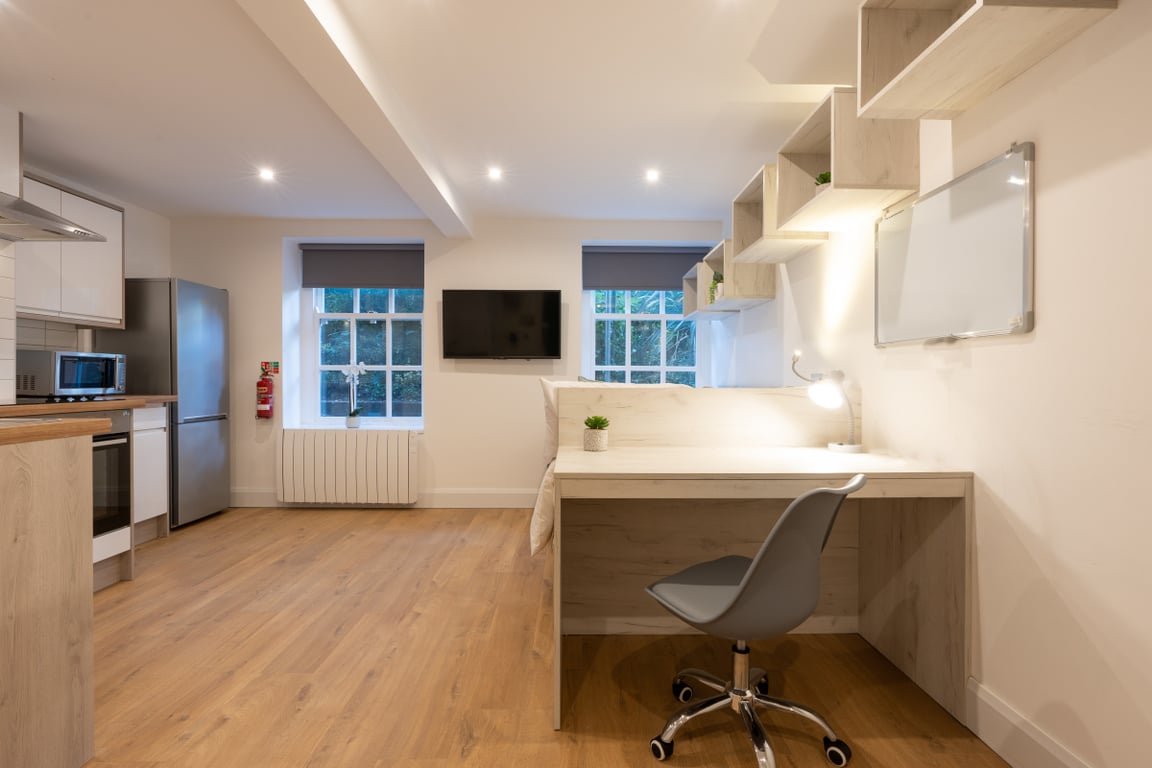 Studio 6, A Jesmond View