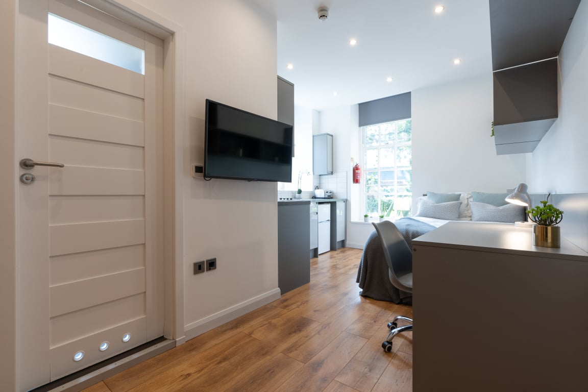 Studio 7, A Jesmond View