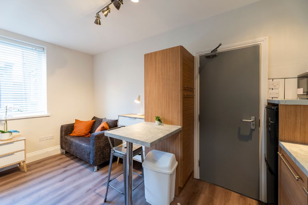 Flat 2 29 Trewhitt Road