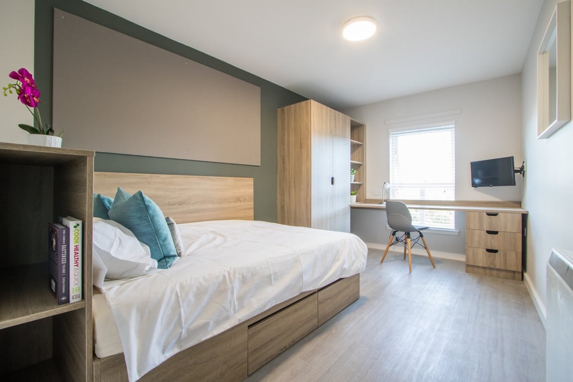 Flat 6, 6 Morrison Circus
