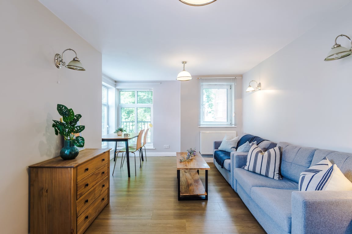 Flat 2, Rylands House