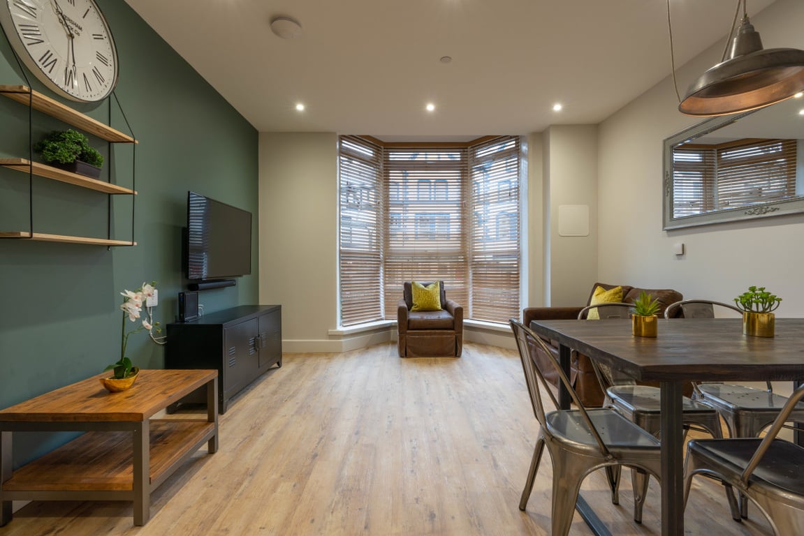 Flat 1, 126 Walter Road