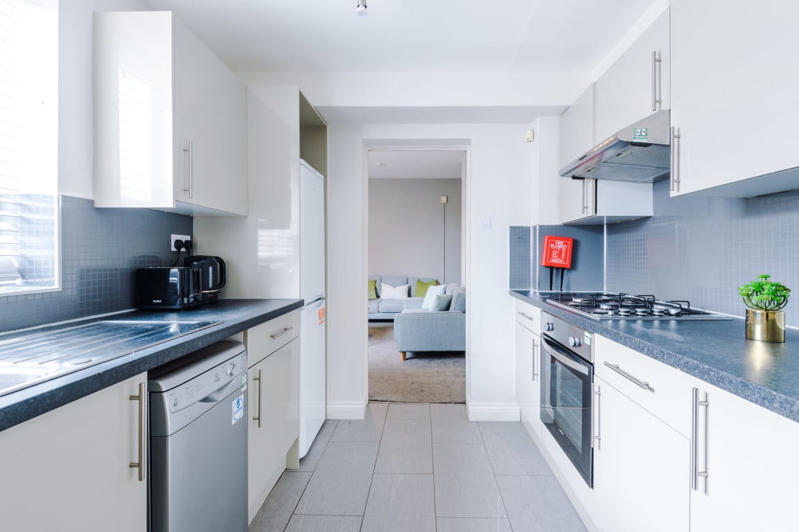 200 Sandyford Road