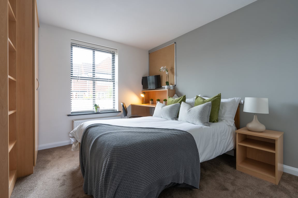 Flat 9, Hope Court