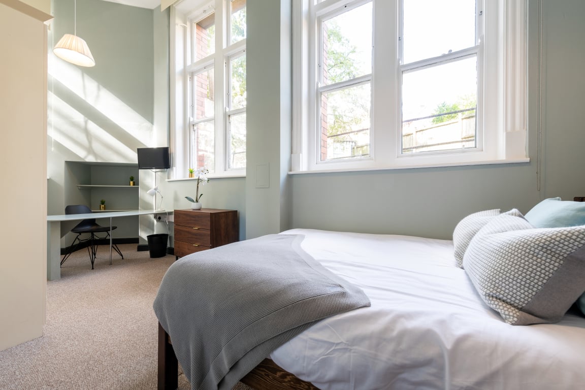 Flat T Bishop Blackall School