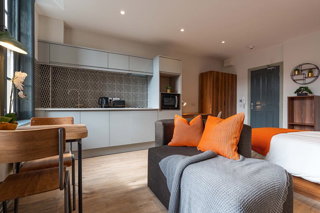 Flat 4, 76 Mount Pleasant