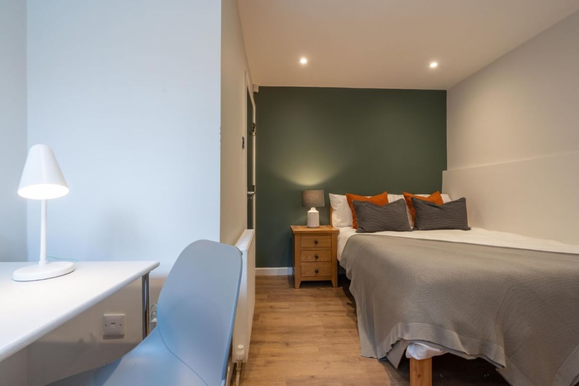 Flat 2 Linden House, 117-119 Jesmond Road