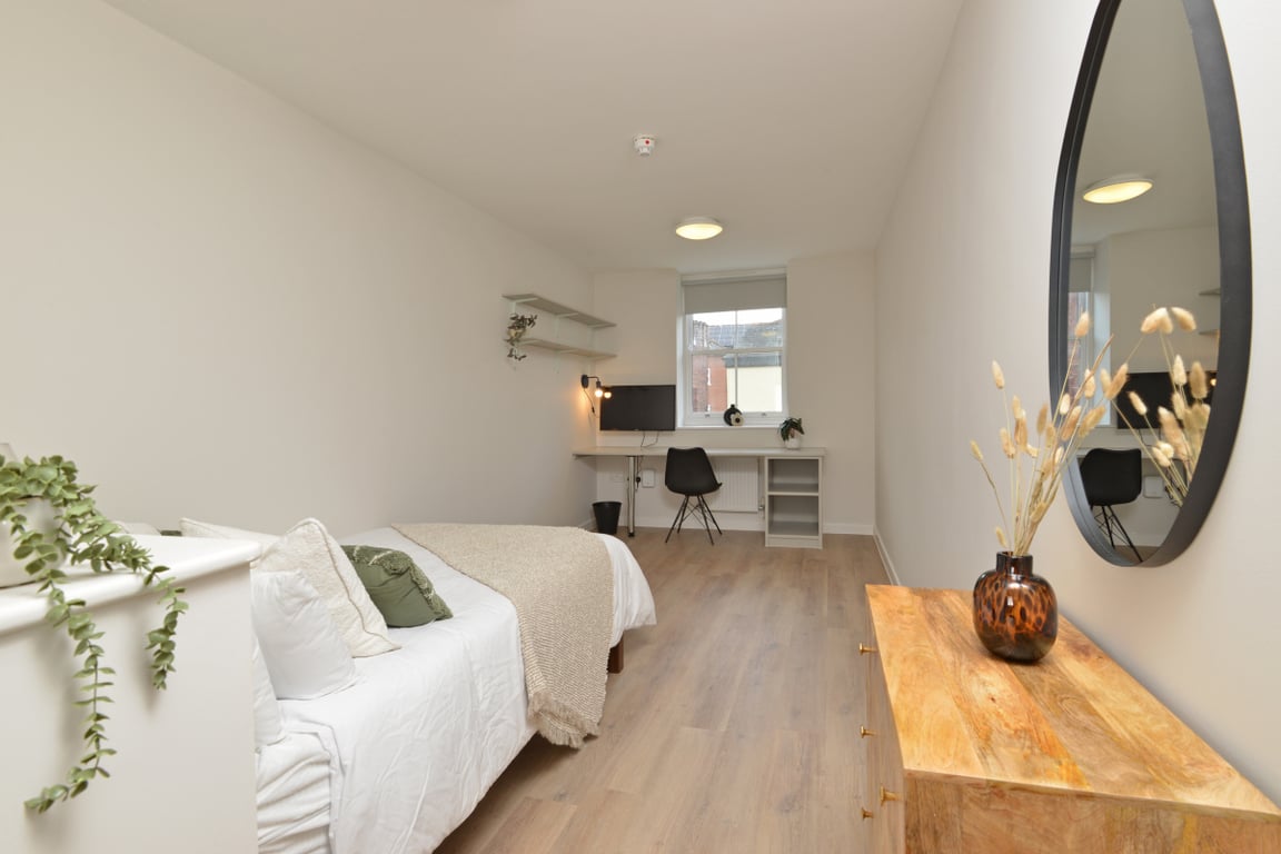 Flat 4, Isca Lofts