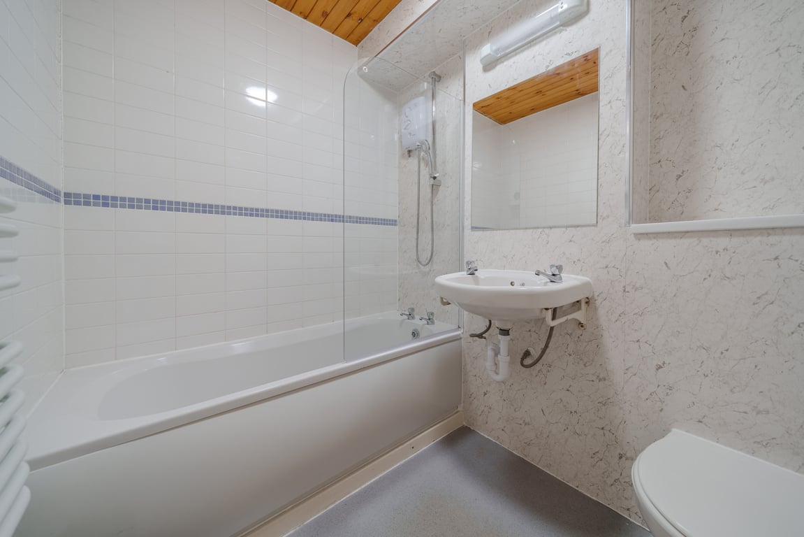 Flat 52, Mayfair Court