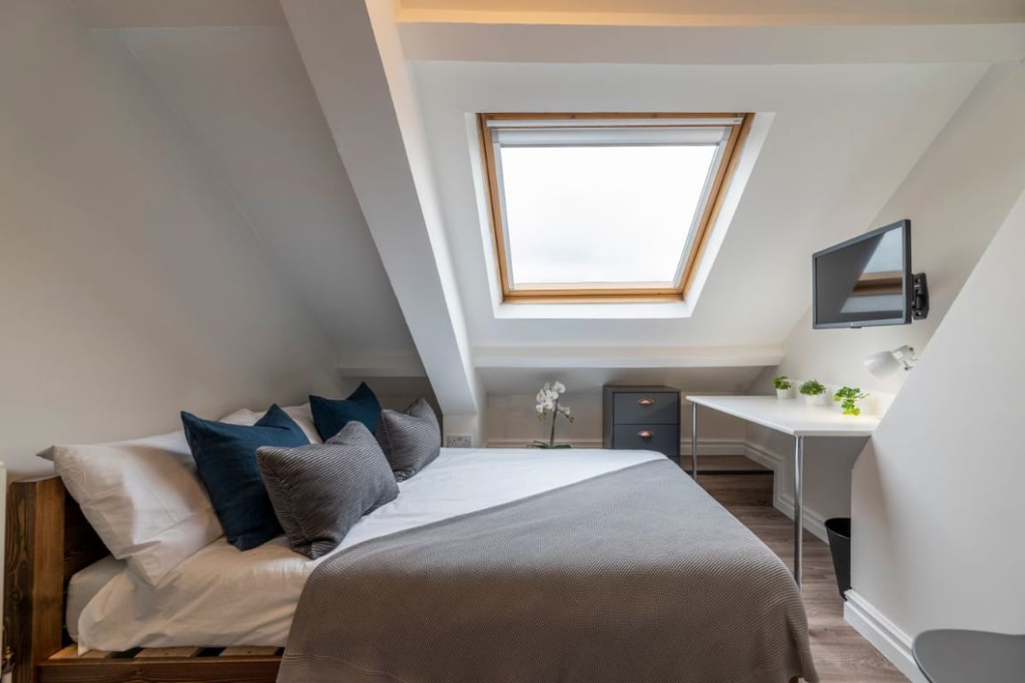 14 King John Terrace