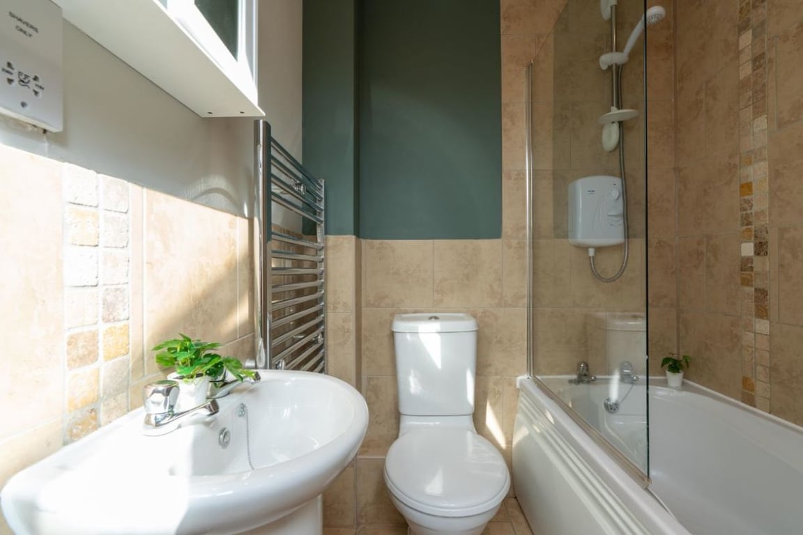Flat 15 Shiners Yard, 123 Jesmond Road