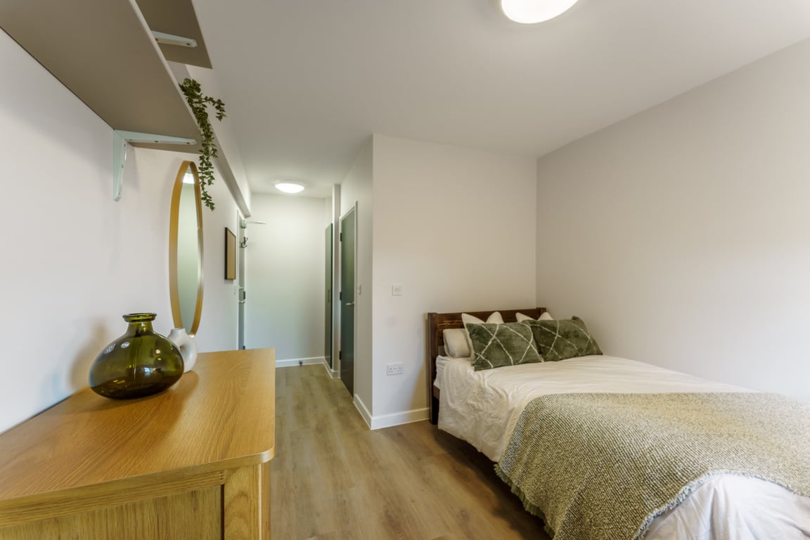 Flat 10, Isca Lofts