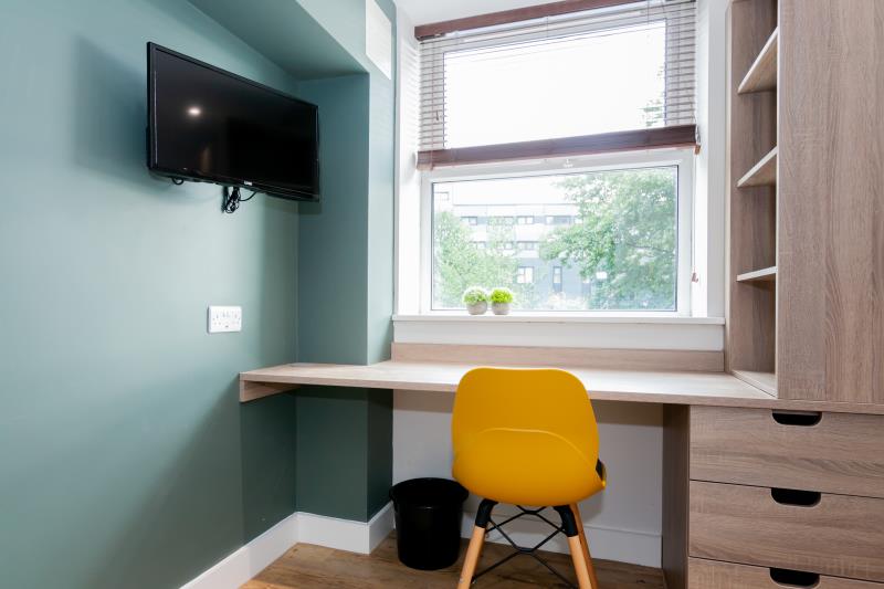 Flat 2, 42 Bankfield Road