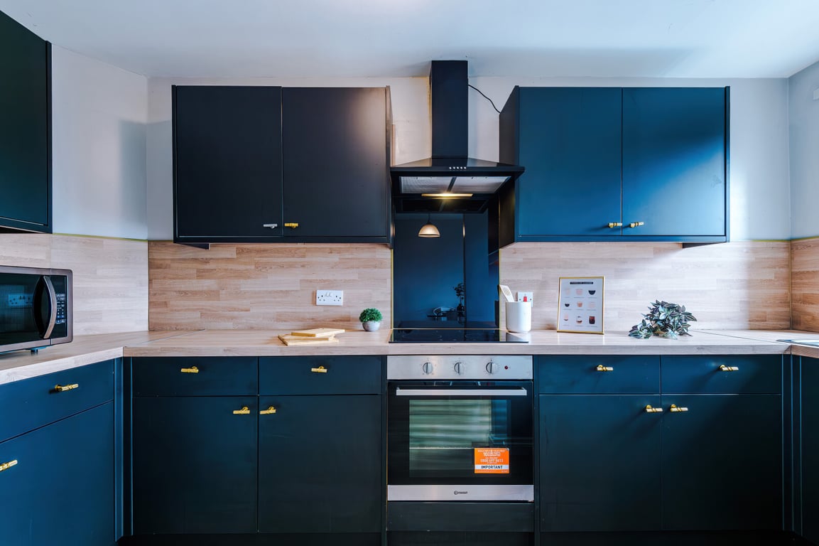 Flat 13, Lowry House