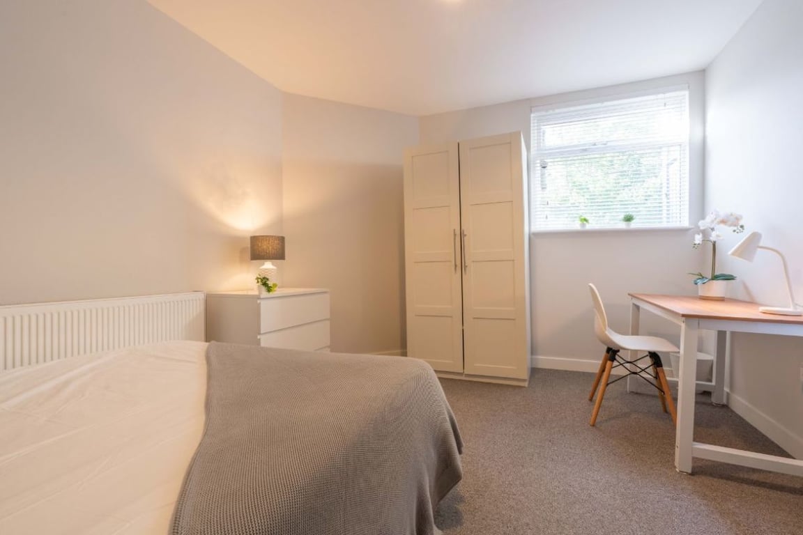 Flat D, 113 Portland Road