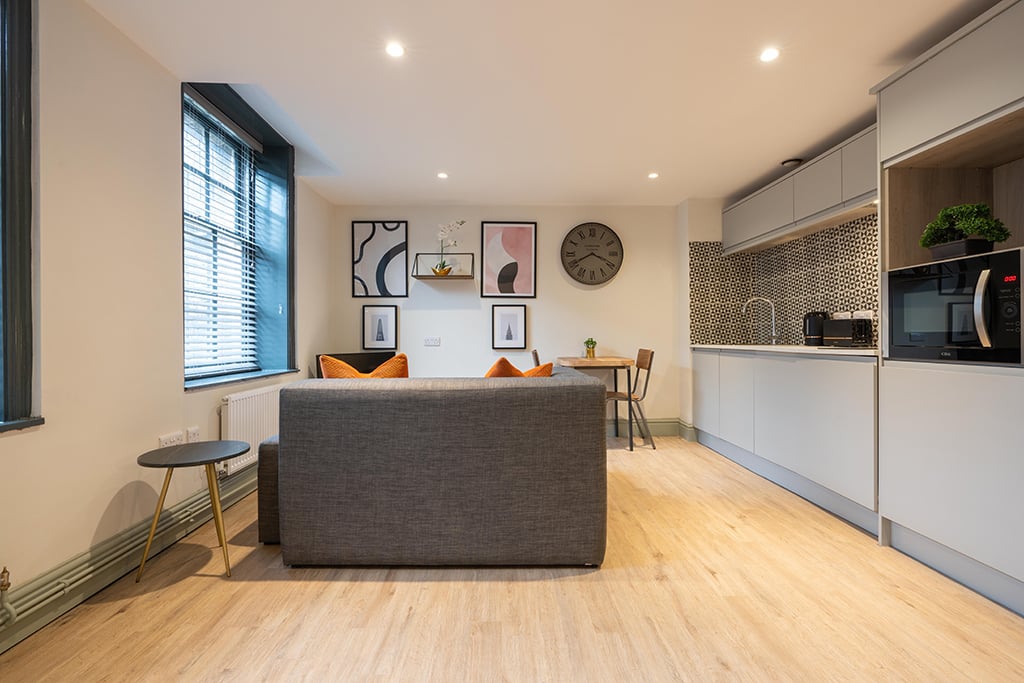 Flat 1, 76 Mount Pleasant