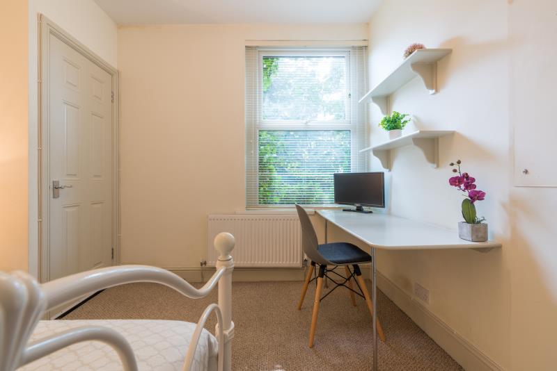 75 Colum Road