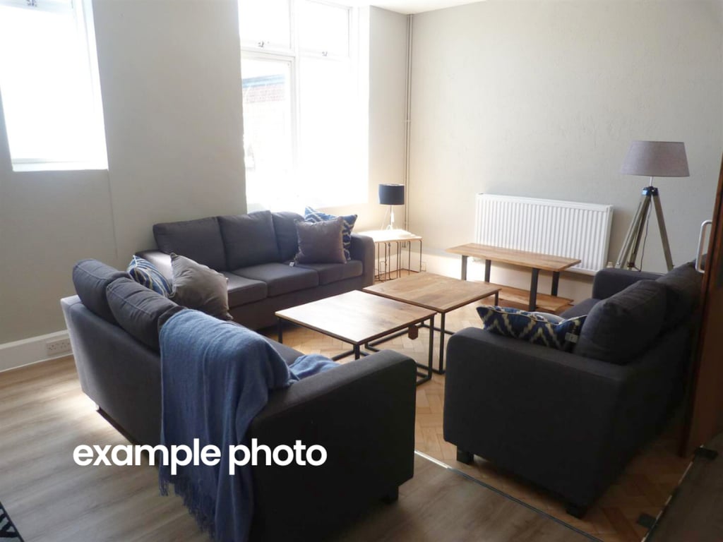 Flat 4, Castle Chambers