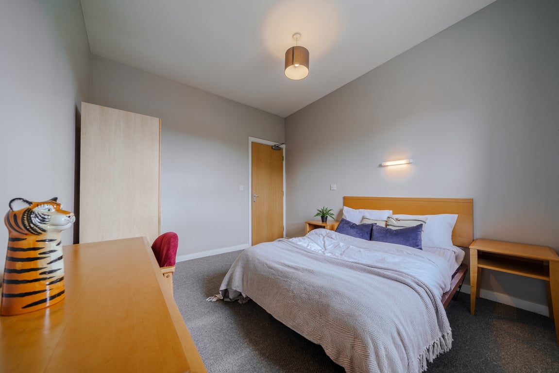 Flat 78, Mayfair Court