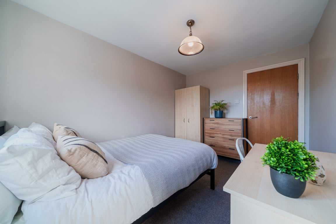 Flat 6, Lowry House