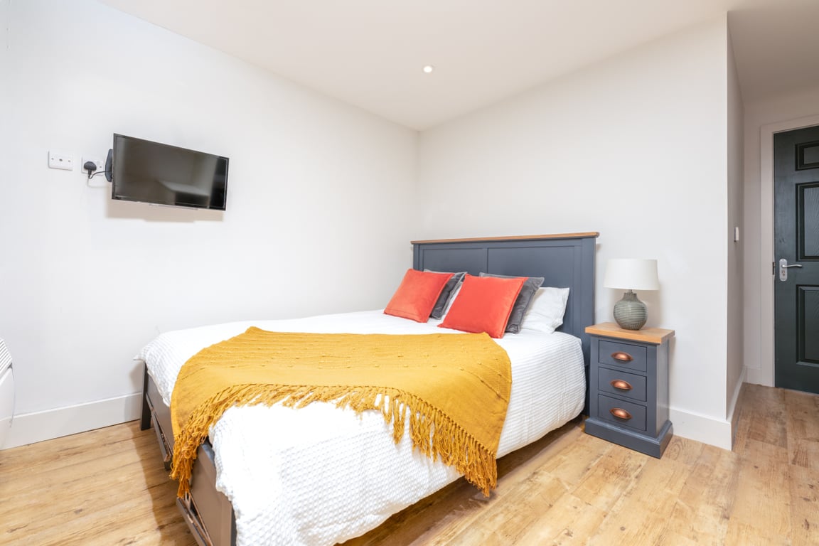 Flat 1, 122 Walter Road