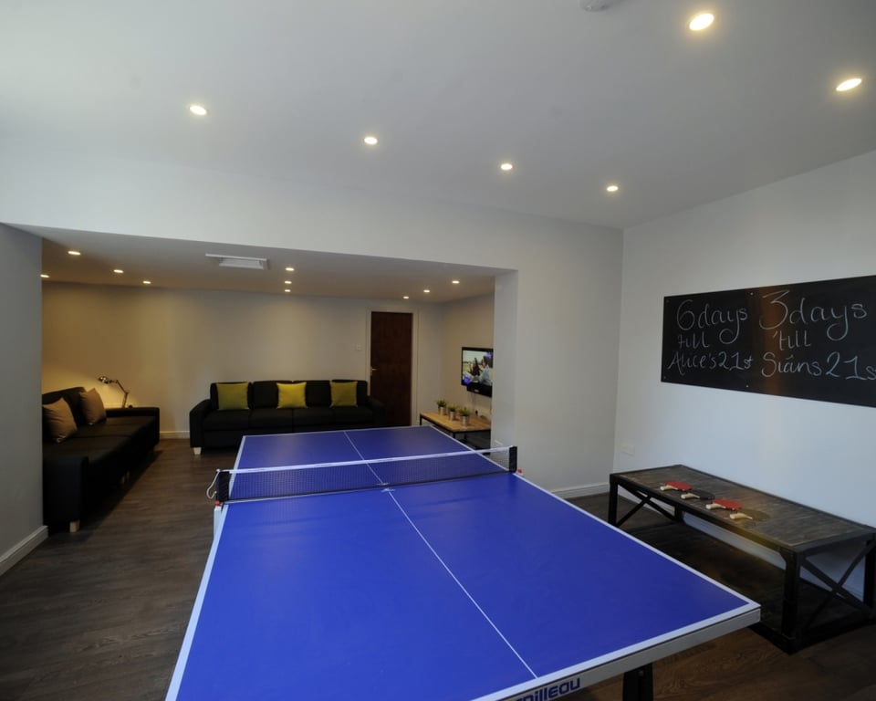1 Iddesleigh Road