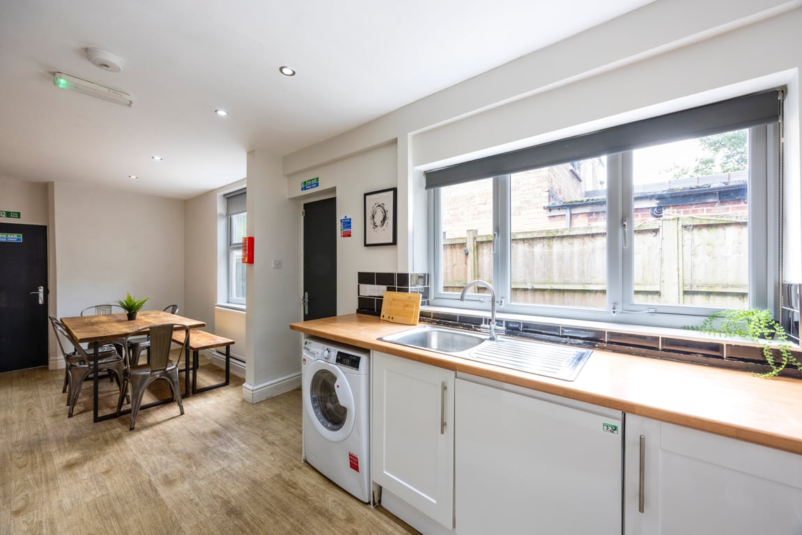 42 Derby Grove