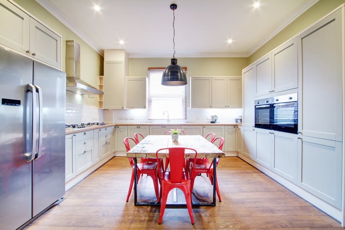 Flat 2, 28 Waterloo Road